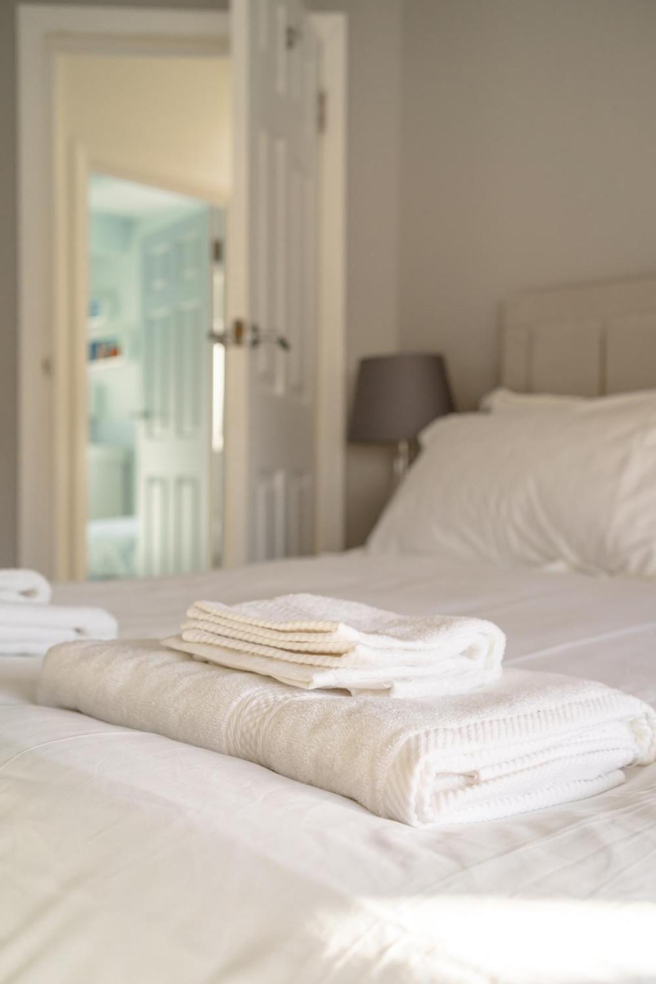 London & Forest Loughton  Extérieur photo