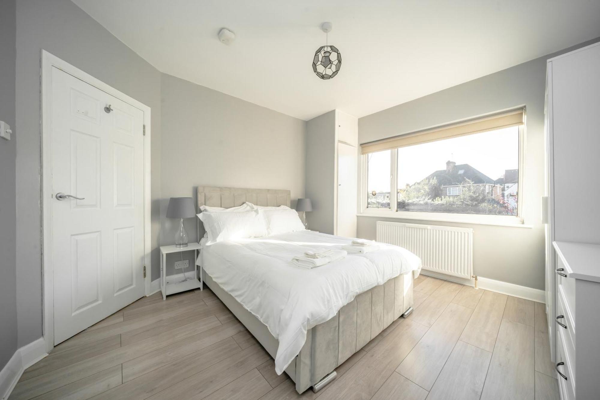 London & Forest Loughton  Extérieur photo