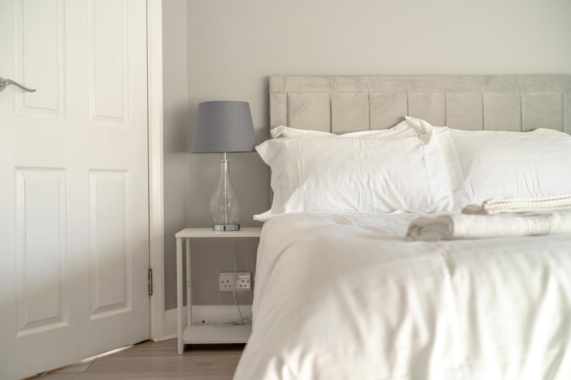 London & Forest Loughton  Extérieur photo
